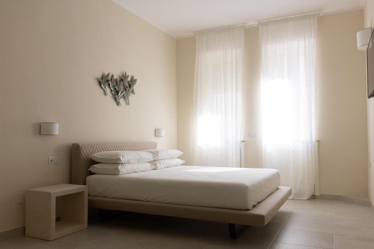 Oronti Accommodations Lecce Exterior photo