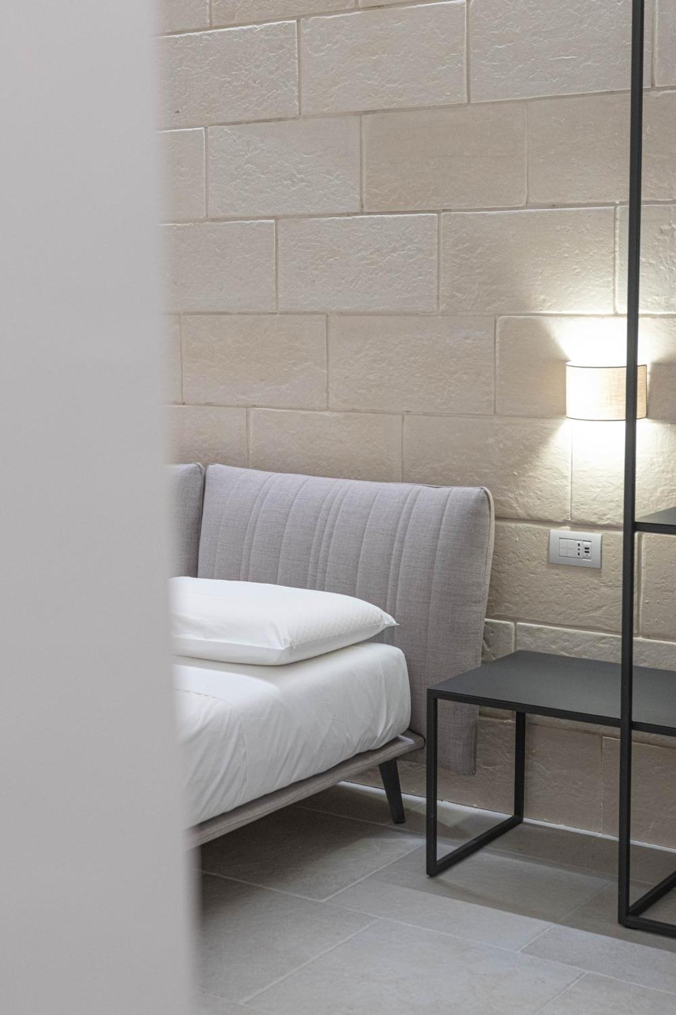 Oronti Accommodations Lecce Exterior photo