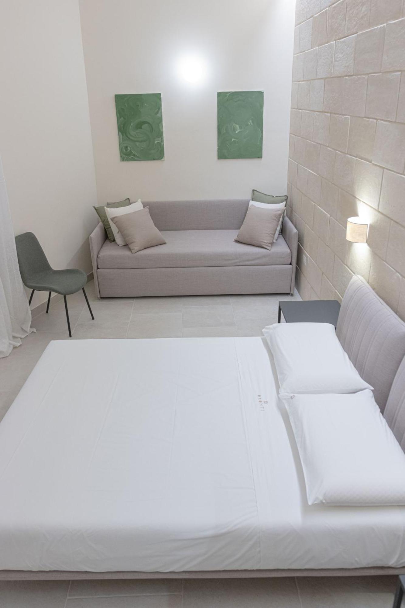 Oronti Accommodations Lecce Exterior photo