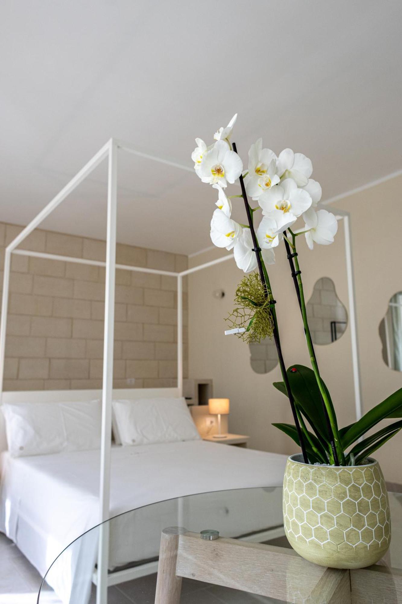 Oronti Accommodations Lecce Exterior photo
